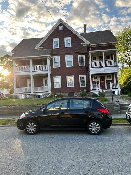 2-71 Chapel St, Lincoln, RI, 02865-2117 | Card Image