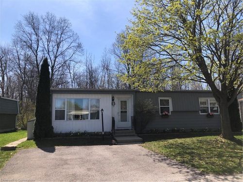 330 Wyldwood Lane, Grand Bend, ON, N0M1T0 | Card Image