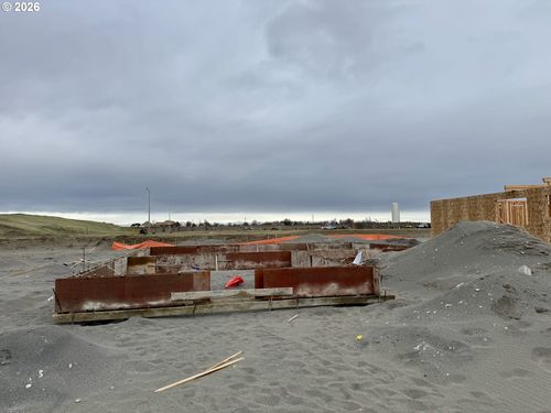 873 E Kinsley Ave, Hermiston, OR, 97838-2359 | Card Image