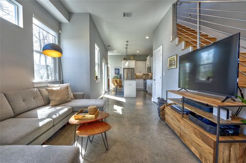 a-6505 Porter St, Austin, TX, 78741-3517 | Card Image