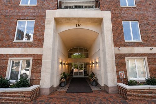 110-130 Mount Auburn St, Cambridge, MA, 02138 | Card Image