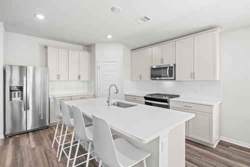 101 Skyview Farm Ln, Liberty Hill, TX, 78642-2598 | Card Image