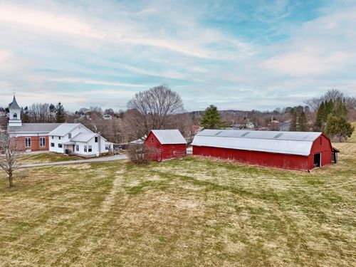 2 River Rd, Fairfax, VT, 05454-9597 | Card Image