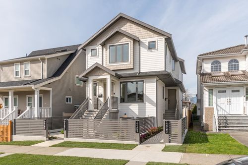 2-2263 35th Ave E, Vancouver, BC, V5P1C1 | Card Image