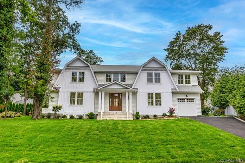 28 Alsace Pl, Northport, NY, 11768-3125 | Card Image