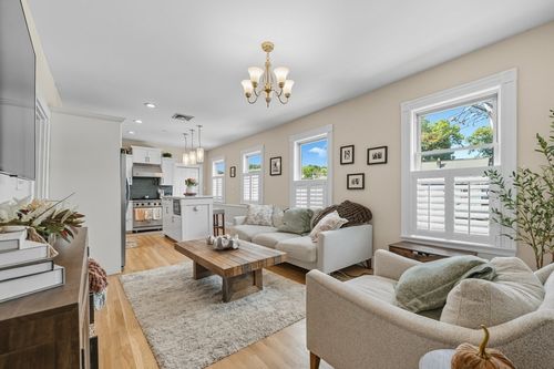 ph-285 Neponset Ave, Boston, MA, 02122-3271 | Card Image