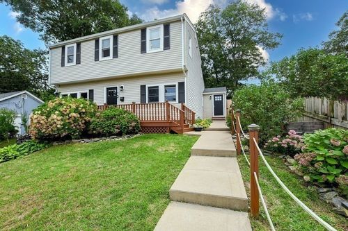 8 Van Bummel Rd, Bourne, MA, 02532-2945 | Card Image