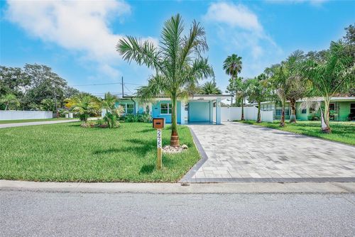2425 Baywood Dr E, DUNEDIN, FL, 34698-2006 | Card Image