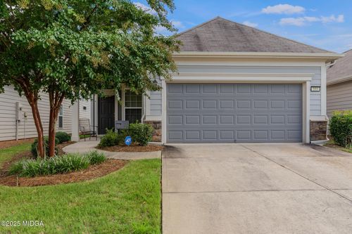 555 Beautyberry Dr, Griffin, GA, 30223-7221 | Card Image