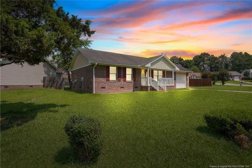6585 Applewhite Rd, Fayetteville, NC, 28304-6037 | Card Image