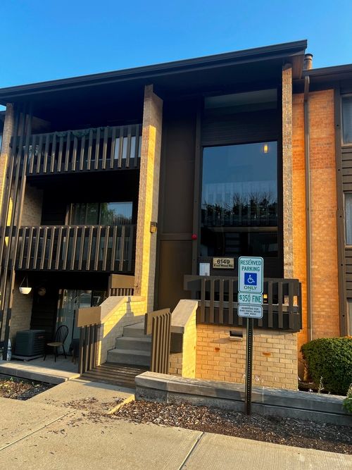 104-6149 Knoll Wood Ct, Willowbrook, IL, 60527 | Card Image