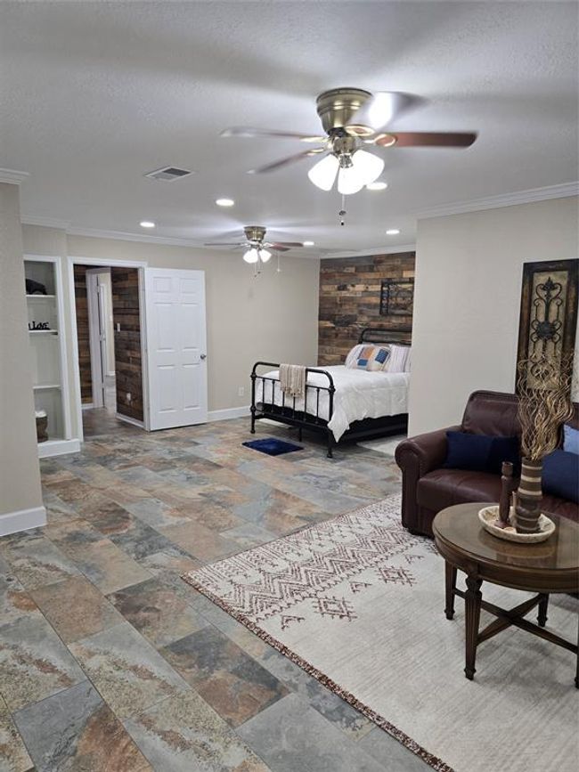 Looking at Flex space from Private Entrance doorway. | Image 40