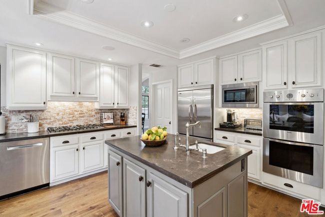 5565 Eagle Point Cir, House other with 4 bedrooms, 3 bathrooms and 3 parking in Westlake Village CA | Image 20