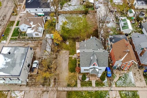 44 Parkside Dr, Barrie, ON, L4N1W9 | Card Image