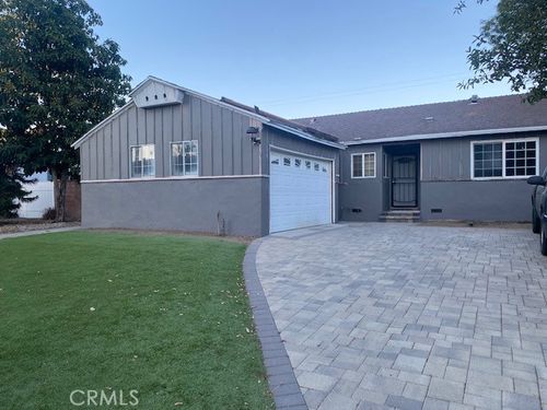 10406 Orion Ave, Mission Hills, CA, 91345-2416 | Card Image