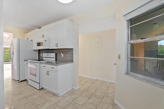 APT-412 - 1351 Sw 125 Th Ave, Condo with 2 bedrooms, 2 bathrooms and null parking in Pembroke Pines FL | Image 9