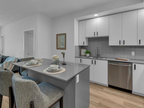 324-2390 City Gate Blvd, Langford, BC, V9B7A6 | Card Image