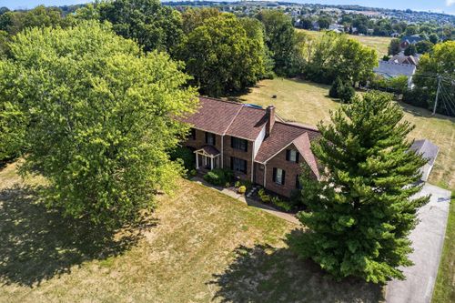 132 Paddock Dr, Nicholasville, KY, 40356-9428 | Card Image