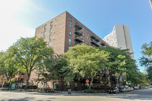 apt-308-3900 N Pine Grove Ave, Chicago, IL, 60613-6628 | Card Image