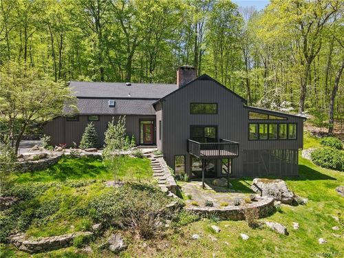 21 Beech Hill Ln, Pound Ridge, NY, 10576-1723 | Card Image