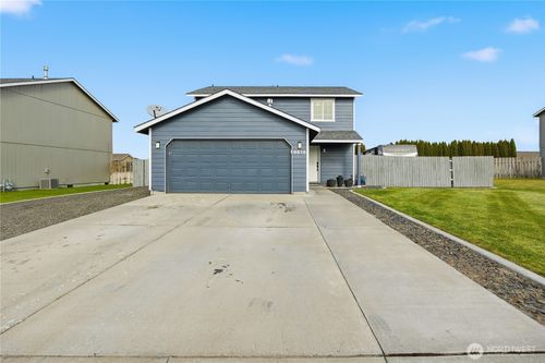 8615 Stutz Dr, Pasco, WA, 99301-6785 | Card Image