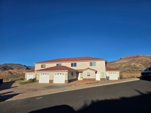 202 W 800 N, La Verkin, UT, 84745 | Card Image