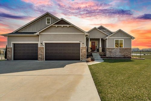 706 S Saint Andrews Cir, Wichita, KS, 67230-1001 | Card Image