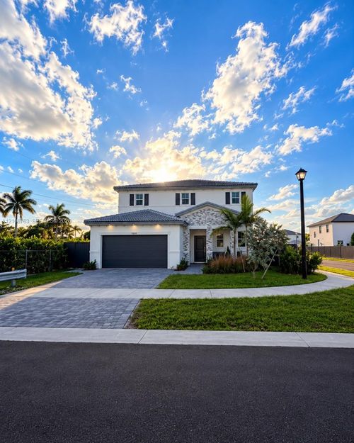 16304 Sw 147th Ave, Miami, FL, 33187-1402 | Card Image