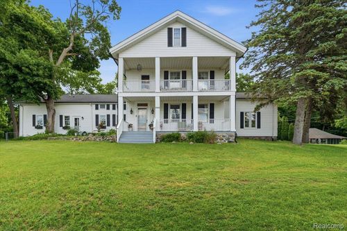 549 Grixdale Ln, Waterford, MI, 48328-3431 | Card Image