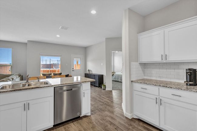 111 Irish Ivy Ct, House other with 4 bedrooms, 2 bathrooms and null parking in Boyd TX | Image 7