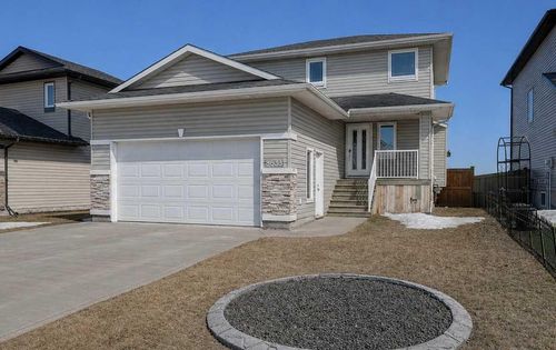 8633 102 Avenue, Grande Prairie, AB, T8X0B5 | Card Image