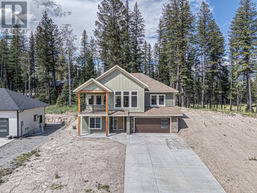 2258 Black Hawk Dr, Sparwood, BC, V0B2G2 | Card Image