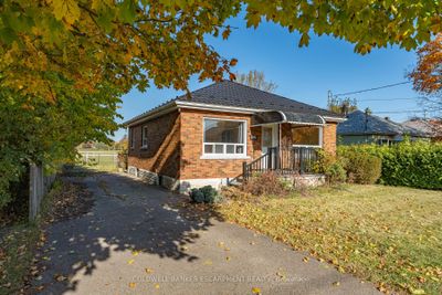 337 Peel St, House other with 2 bedrooms, 1 bathrooms and 4 parking in Acton ON | Image 1