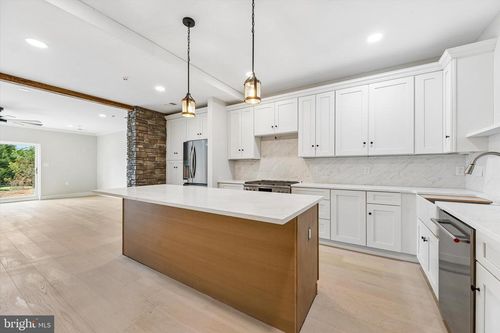 447 Greenridge Rd, GLENMOORE, PA, 19343-8931 | Card Image