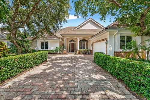 120 N White Jewel Ct, Indian River Shores, FL, 32963-4274 | Card Image