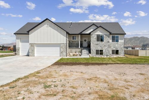 10160 N 6800 W, Tremonton, UT, 84337-8659 | Card Image