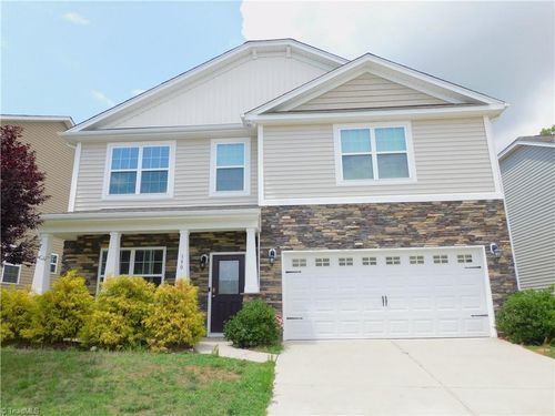 390 Spaulding St, Burlington, NC, 27215-7381 | Card Image