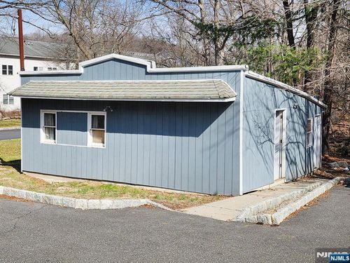 458 Hamburg Tpke, Wayne, NJ, 07470-8439 | Card Image