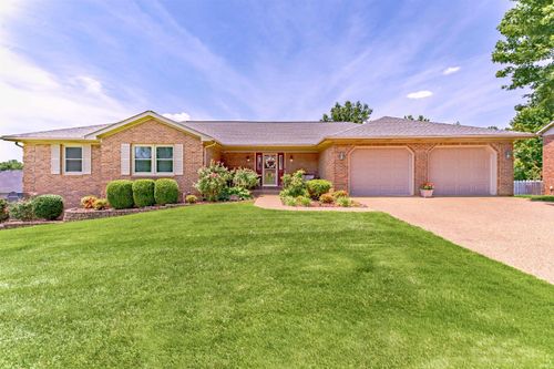 10202 Brookcrest Dr, Evansville, IN, 47711-7174 | Card Image