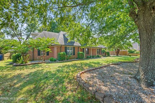 8527 Collinswood Dr, Olive Branch, MS, 38654-1253 | Card Image