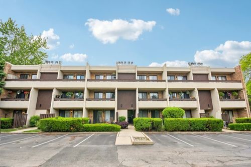 3a-176 Springbrook Dr, Bloomingdale, IL, 60108-1554 | Card Image