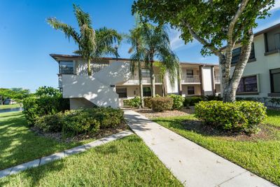 203 - 9650 W Mcnab Road, Condo with 2 bedrooms, 2 bathrooms and null parking in Tamarac FL | Image 1