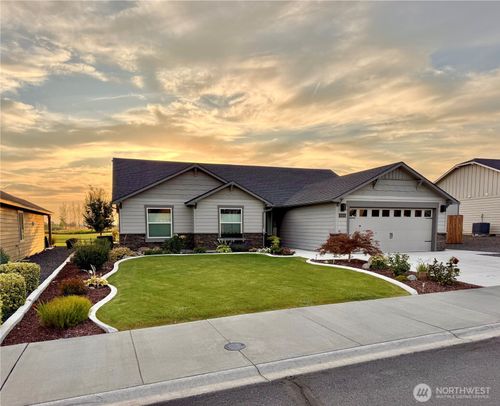 4154 Hedman Ct, Moses Lake, WA, 98837-7640 | Card Image