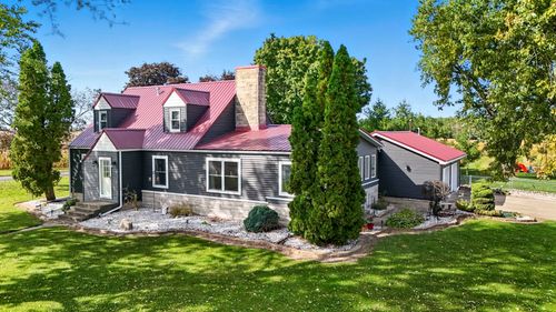 3220 W Grapevine Rd, Ashley, IN, 46705-9611 | Card Image