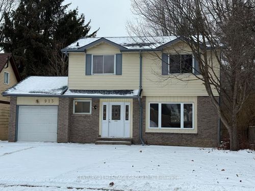 913 Jacarandah Dr, Newmarket, ON, L3Y5J5 | Card Image