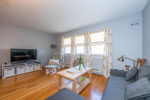 33-37 32nd St, Bayonne, NJ, 07002 | Card Image