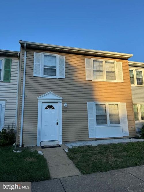7942 Timarand Ct, LORTON, VA, 22079-1917 | Card Image