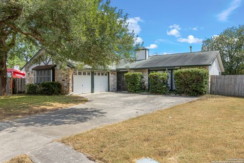 13200 Montecito, San Antonio, TX, 78233-5438 | Card Image