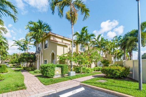 406 Lake Monterey Cir, Boynton Beach, FL, 33426-8446 | Card Image
