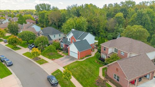 36556 Orchard Lake Dr, New Baltimore, MI, 48047-5550 | Card Image